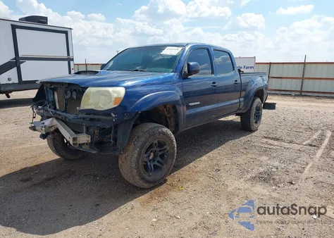 2008 Toyota Tacoma Prerunner V6 z USA, uszkodzony, nr VIN 5TEKU72NX8Z551627